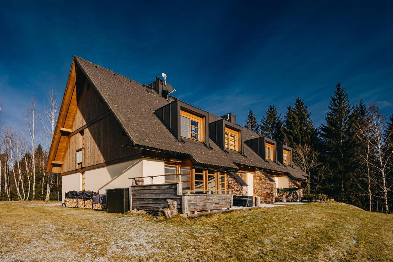 Horsky Apartman U Lesa Ricky Exteriör bild