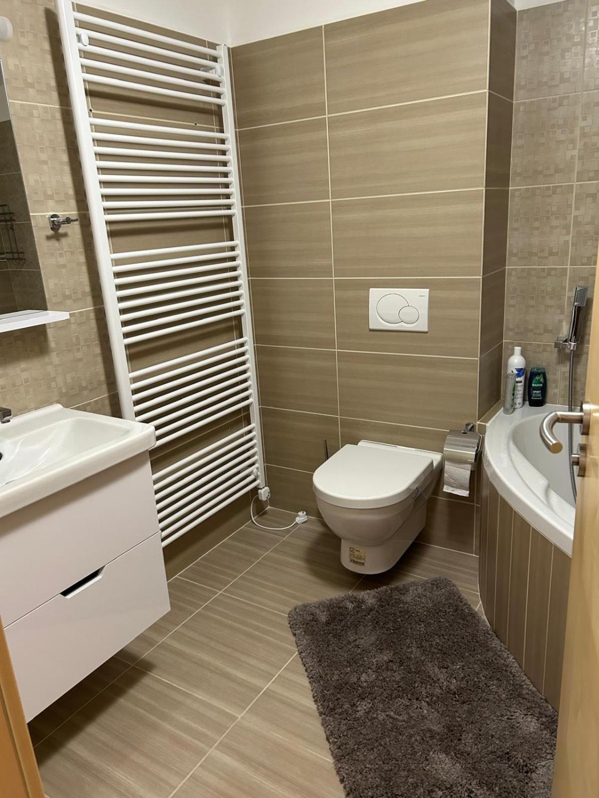 Horsky Apartman U Lesa Ricky Exteriör bild